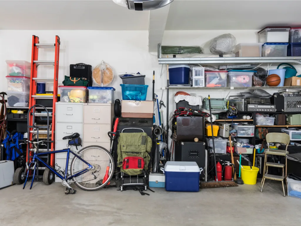 11 Items You Should Never Keep in the Garage