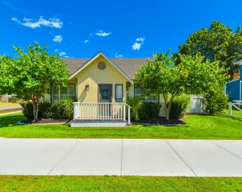Suburbs vs. Cities: Which Lifestyle Actually Saves More Money?