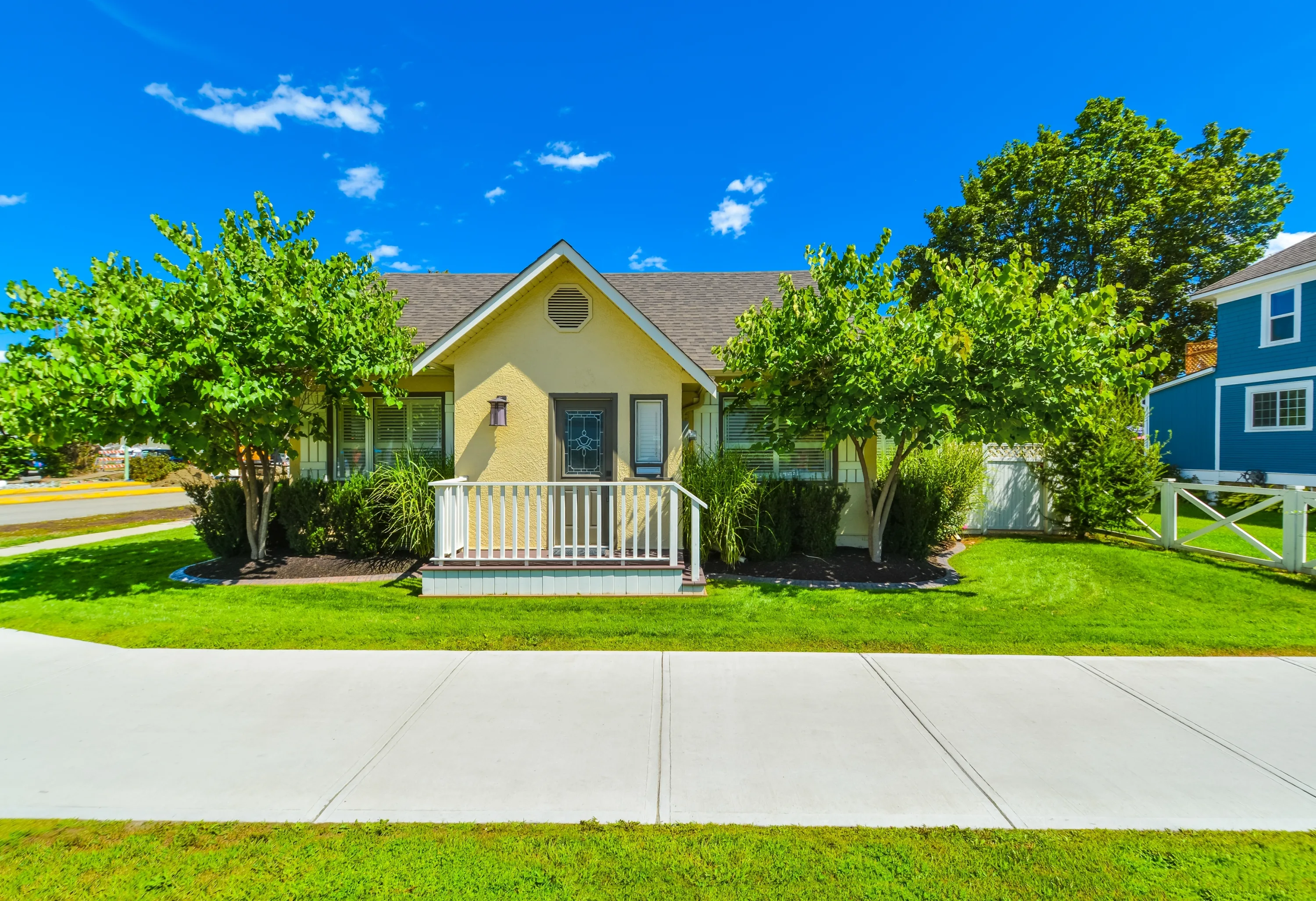 Suburbs vs. Cities: Which Lifestyle Actually Saves More Money?